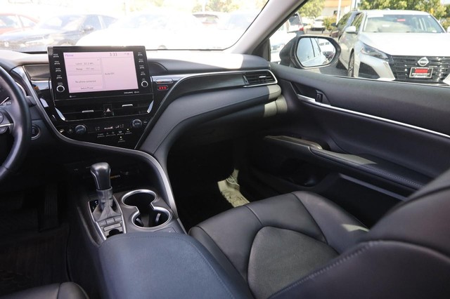 Toyota Camry Vehicle Image 26