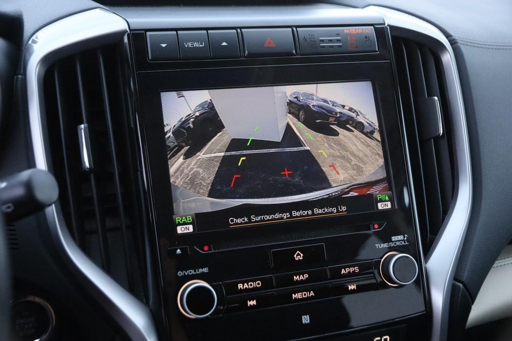 Subaru Ascent Vehicle Full-screen Gallery Image 20