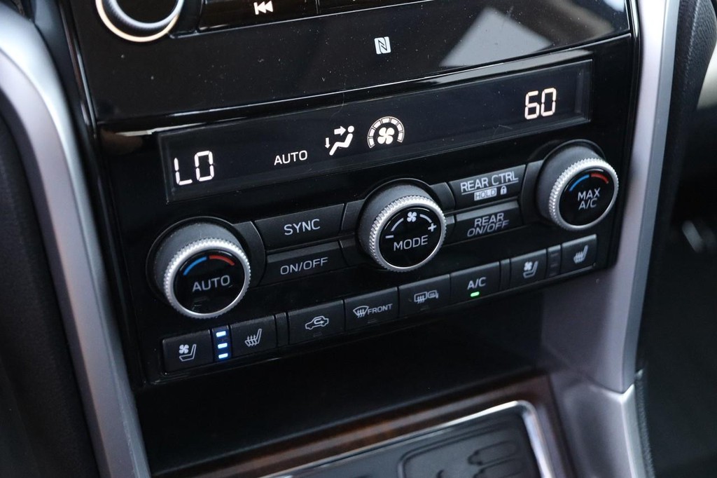 Subaru Ascent Vehicle Full-screen Gallery Image 21