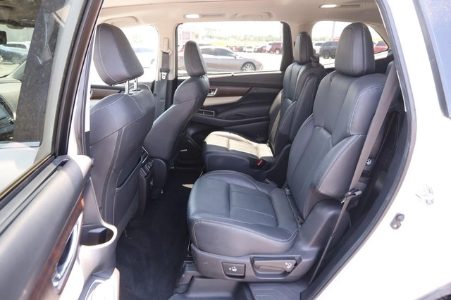 Subaru Ascent Vehicle Image 11