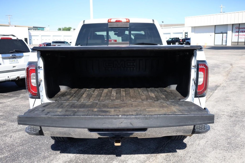 GMC Sierra 1500 Vehicle Full-screen Gallery Image 7