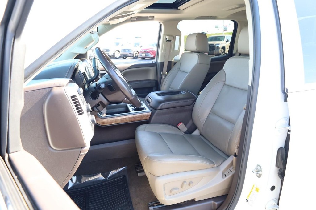 GMC Sierra 1500 Vehicle Full-screen Gallery Image 8