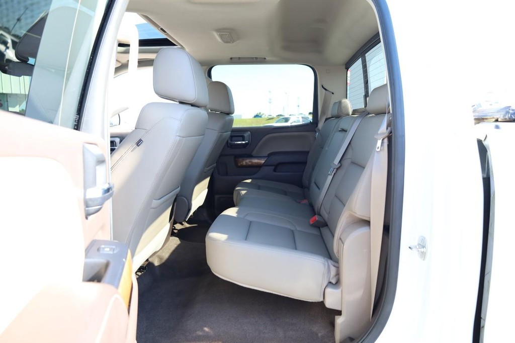 GMC Sierra 1500 Vehicle Full-screen Gallery Image 22