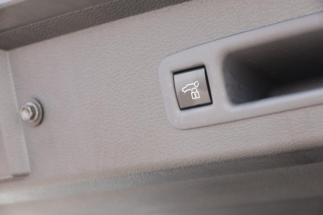 Toyota Sienna Vehicle Image 08