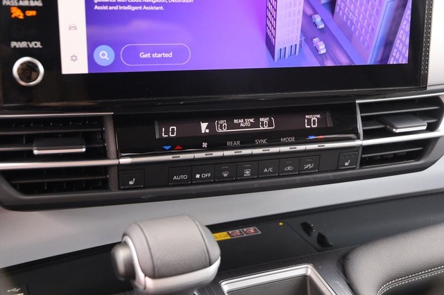 Toyota Sienna Vehicle Image 20