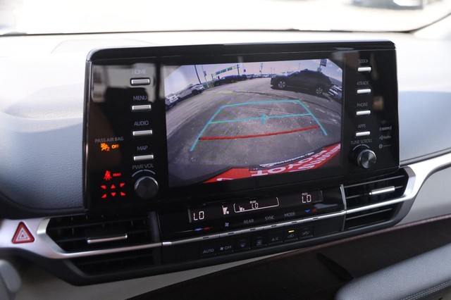 Toyota Sienna Vehicle Image 17