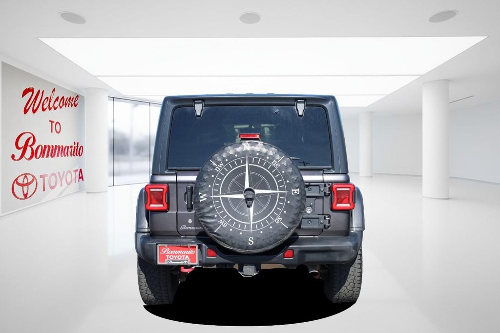 Jeep Wrangler Unlimited Vehicle Full-screen Gallery Image 6