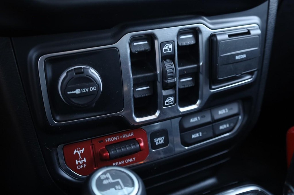 Jeep Wrangler Unlimited Vehicle Full-screen Gallery Image 14