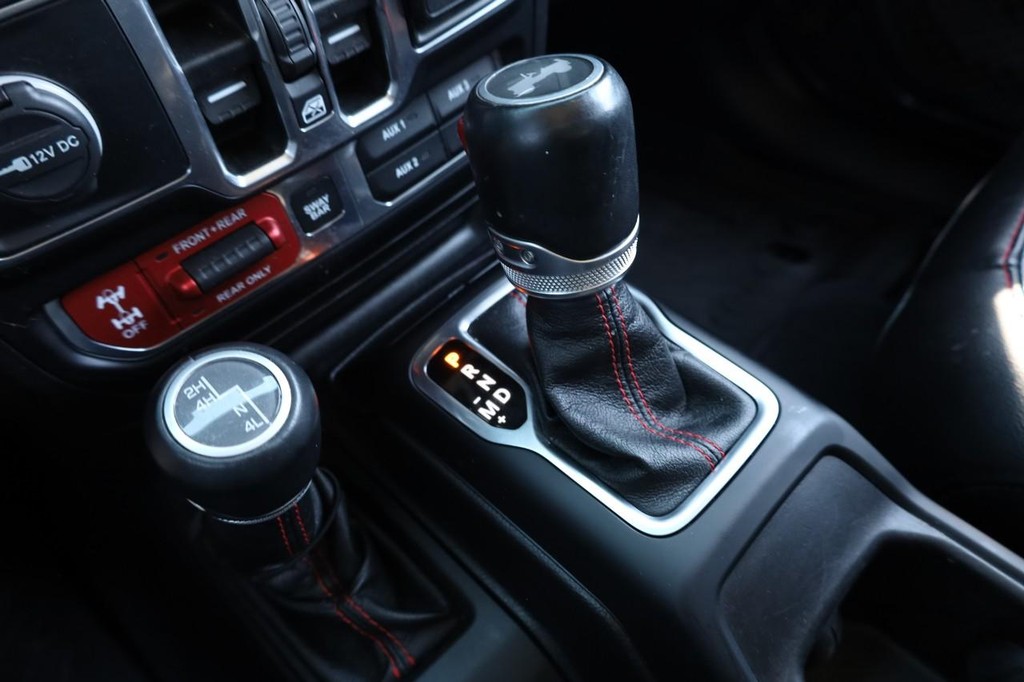 Jeep Wrangler Unlimited Vehicle Full-screen Gallery Image 15