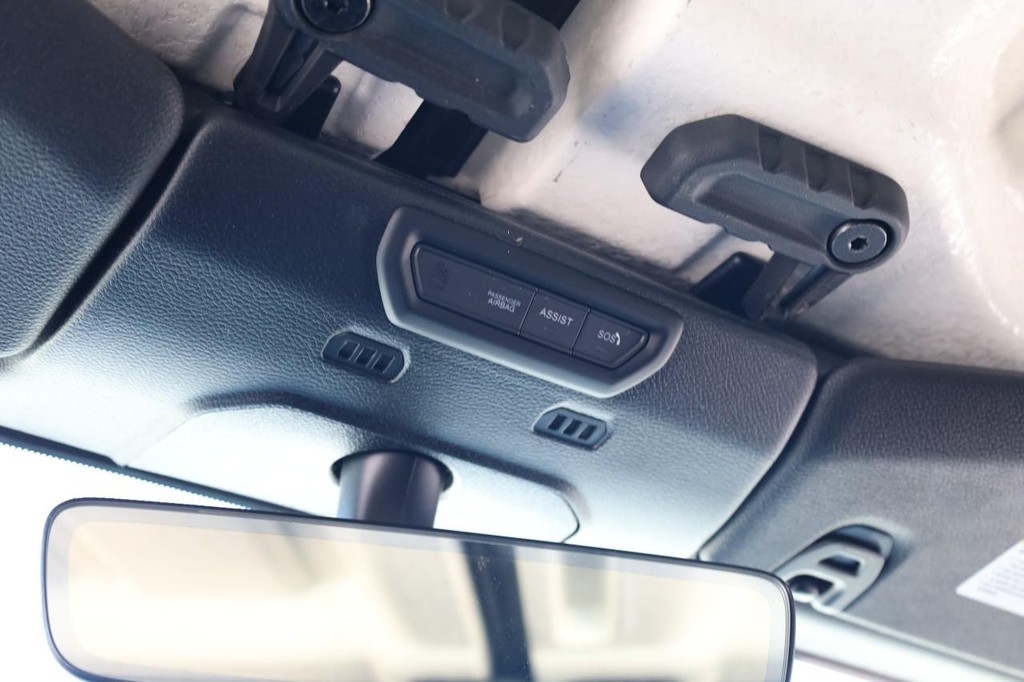 Jeep Wrangler Unlimited Vehicle Full-screen Gallery Image 16