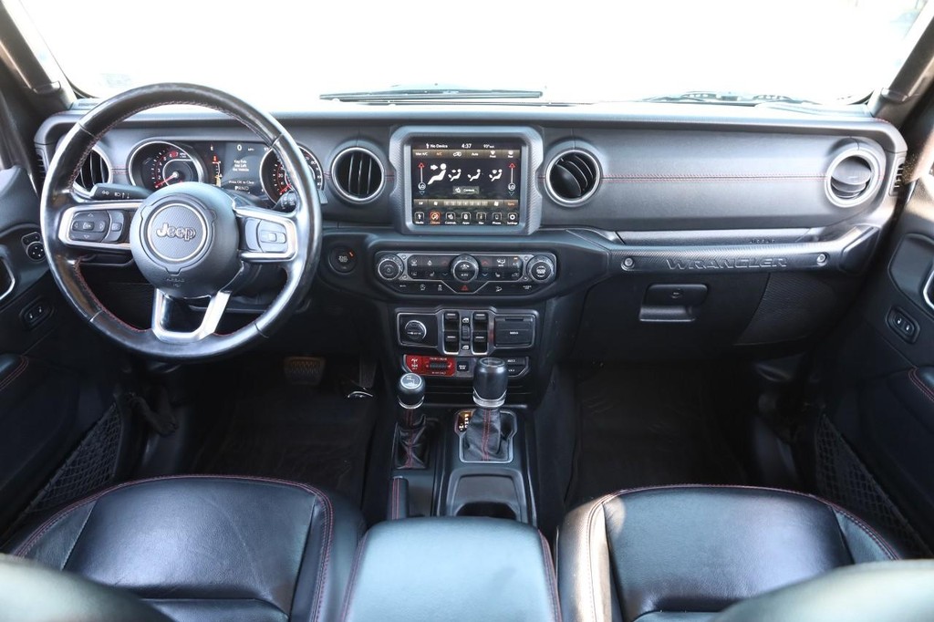 Jeep Wrangler Unlimited Vehicle Full-screen Gallery Image 21