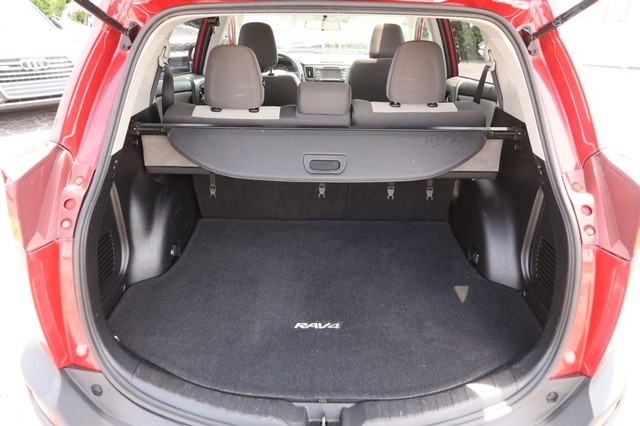 Toyota RAV4 Vehicle Image 07