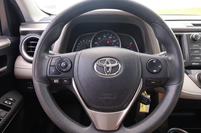 Toyota RAV4 Vehicle Image 11