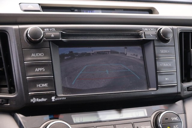 Toyota RAV4 Vehicle Image 16