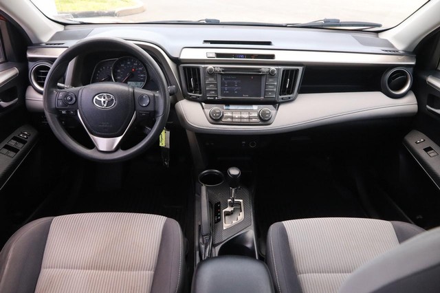 Toyota RAV4 Vehicle Image 20