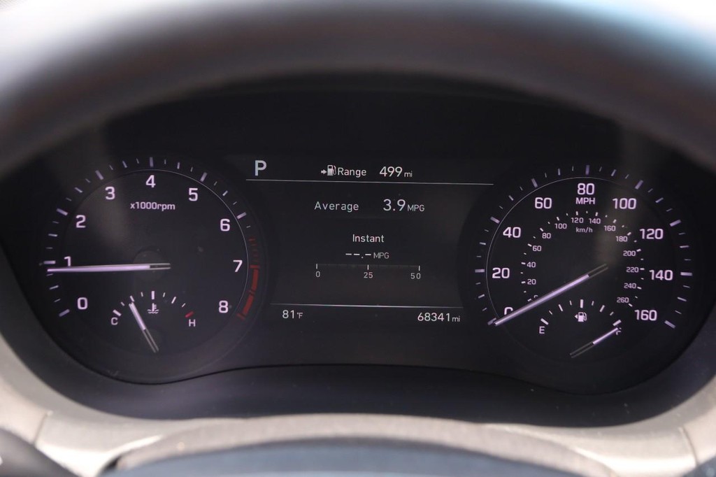 Genesis G80 Vehicle Full-screen Gallery Image 14