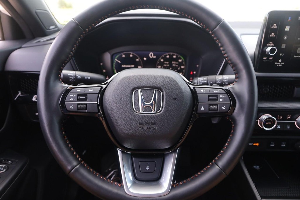 Honda CR-V Hybrid Vehicle Full-screen Gallery Image 12