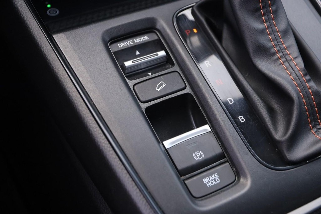 Honda CR-V Hybrid Vehicle Full-screen Gallery Image 21