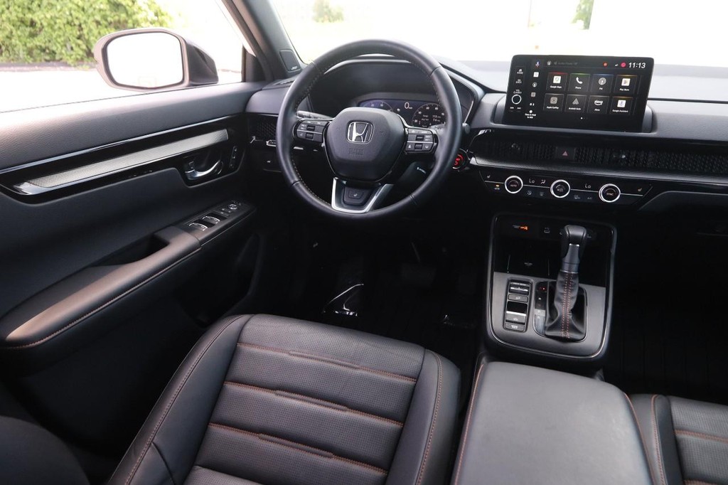 Honda CR-V Hybrid Vehicle Full-screen Gallery Image 24