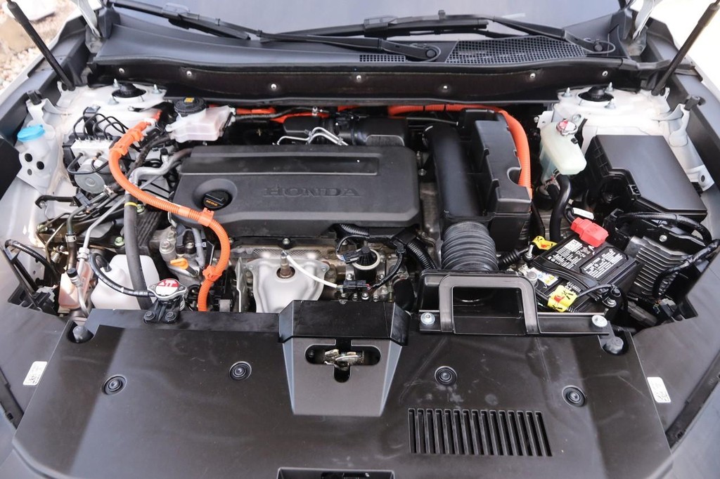 Honda CR-V Hybrid Vehicle Full-screen Gallery Image 29