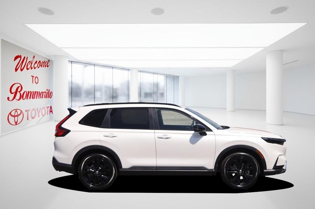 Honda CR-V Hybrid Vehicle Image 05
