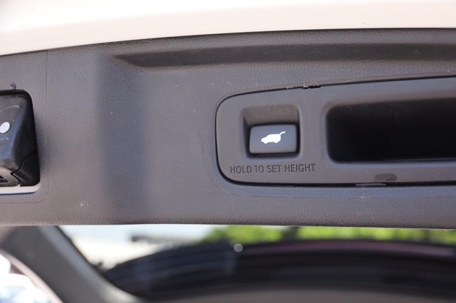 Honda CR-V Hybrid Vehicle Image 08