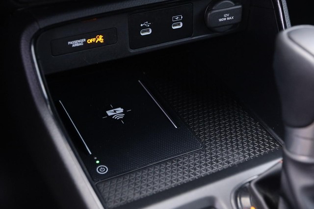 Honda CR-V Hybrid Vehicle Image 20