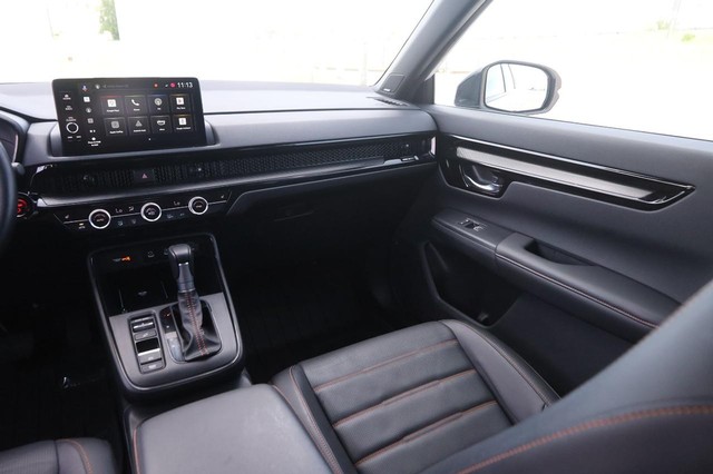 Honda CR-V Hybrid Vehicle Image 27
