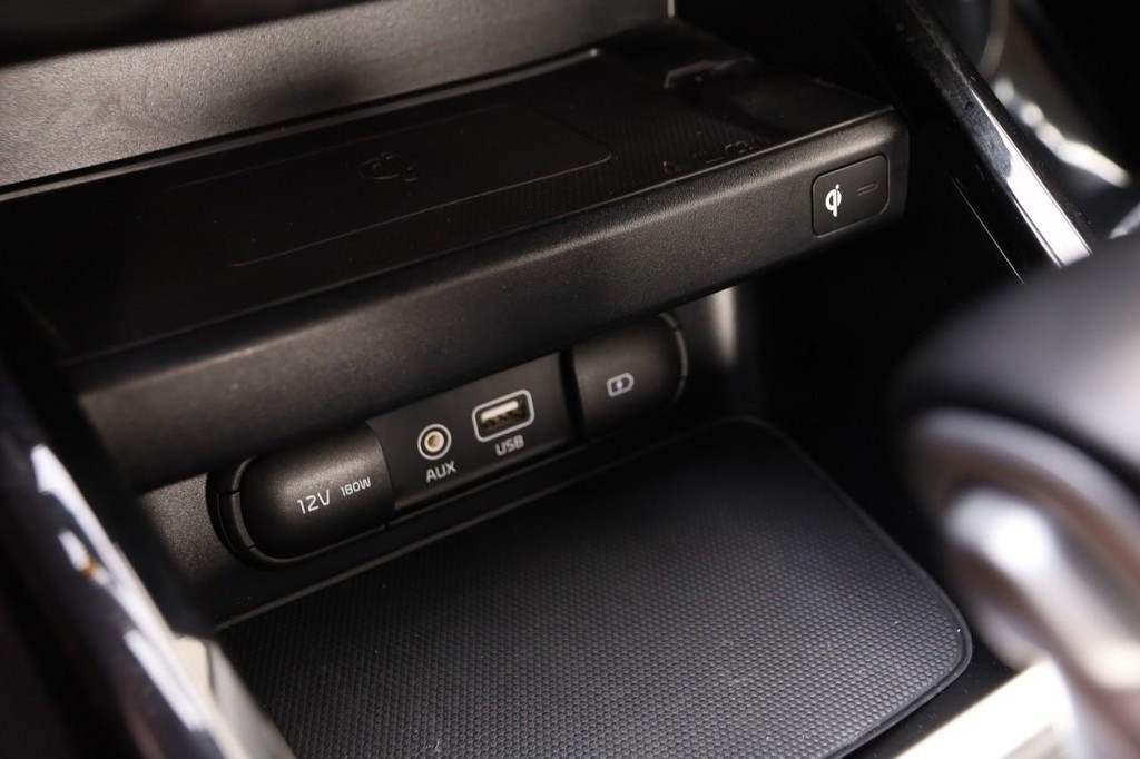 Kia Forte Vehicle Full-screen Gallery Image 19