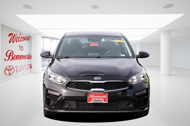 Kia Forte Vehicle Image 04