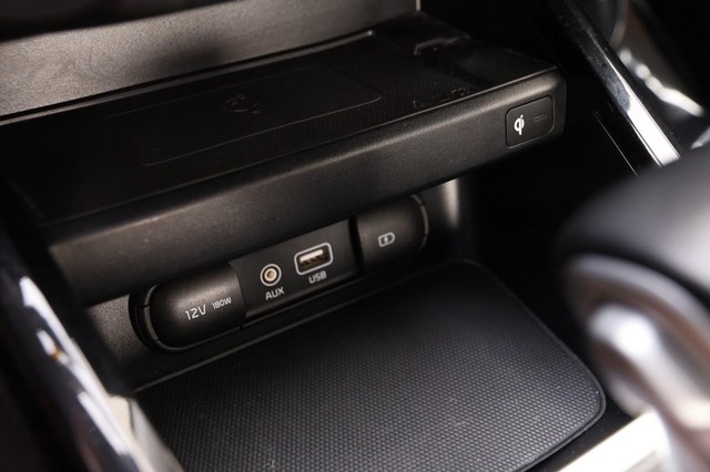 Kia Forte Vehicle Image 19