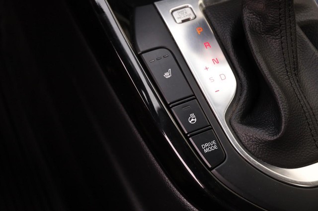Kia Forte Vehicle Image 20