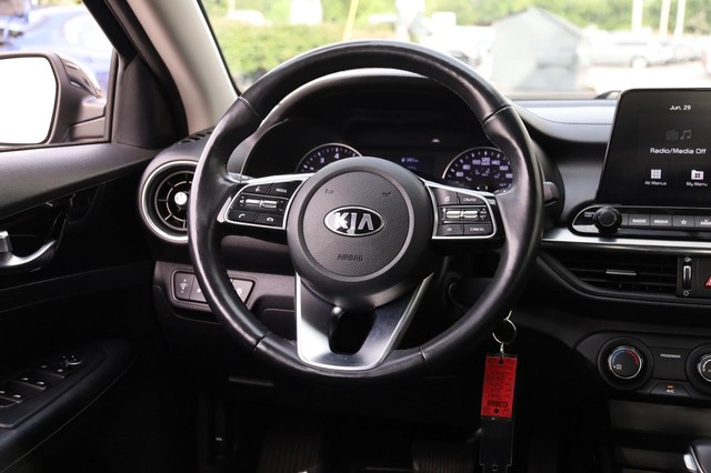 Kia Forte Vehicle Image 24