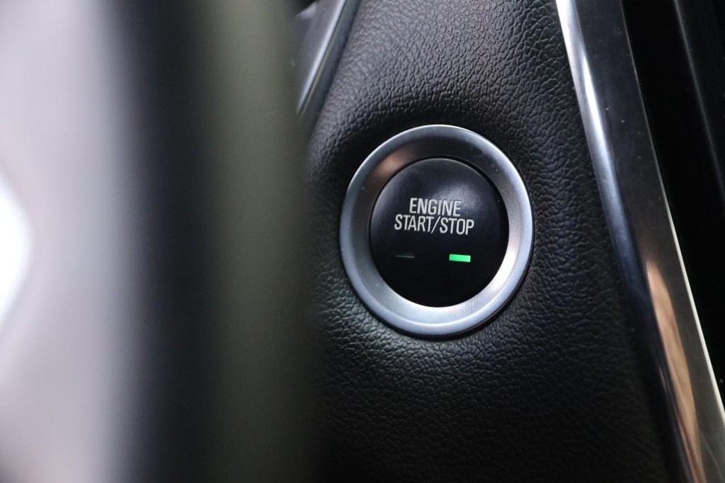 Chevrolet Traverse Vehicle Full-screen Gallery Image 16
