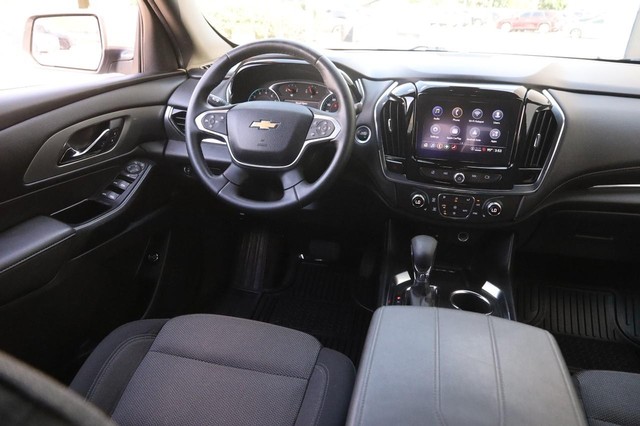Chevrolet Traverse Vehicle Image 24