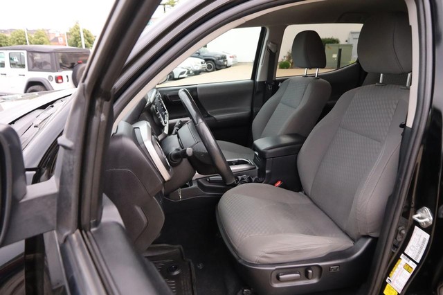 Toyota Tacoma 2WD Vehicle Image 09