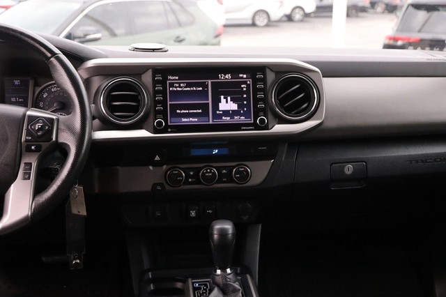 Toyota Tacoma 2WD Vehicle Image 22