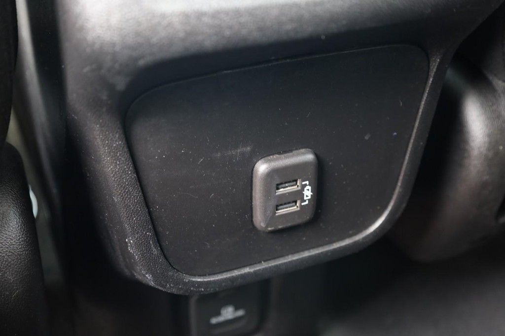 Chevrolet Equinox Vehicle Full-screen Gallery Image 23