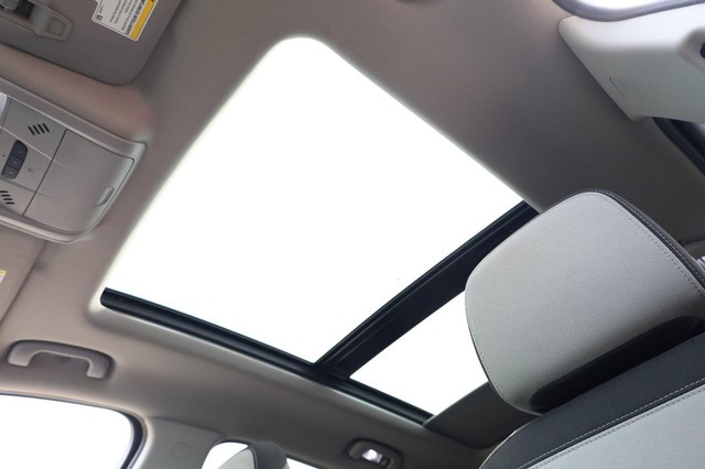Chevrolet Equinox Vehicle Image 09