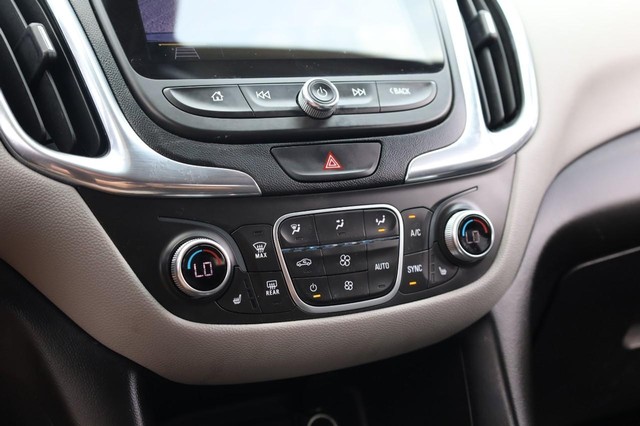 Chevrolet Equinox Vehicle Image 15