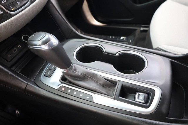 Chevrolet Equinox Vehicle Image 17