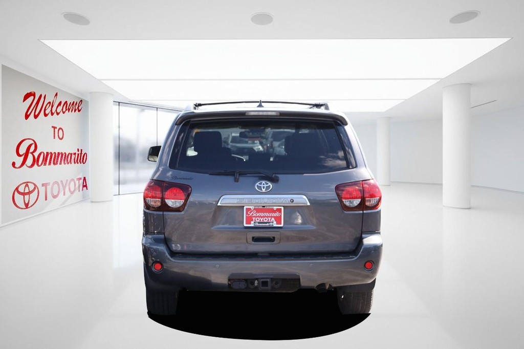 Toyota Sequoia Vehicle Full-screen Gallery Image 6