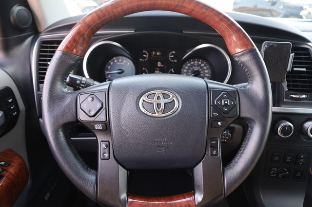 Toyota Sequoia Vehicle Image 13