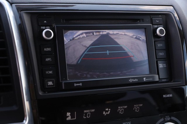 Toyota Sequoia Vehicle Image 20