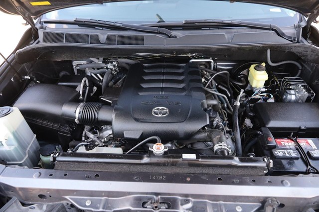 Toyota Sequoia Vehicle Image 33