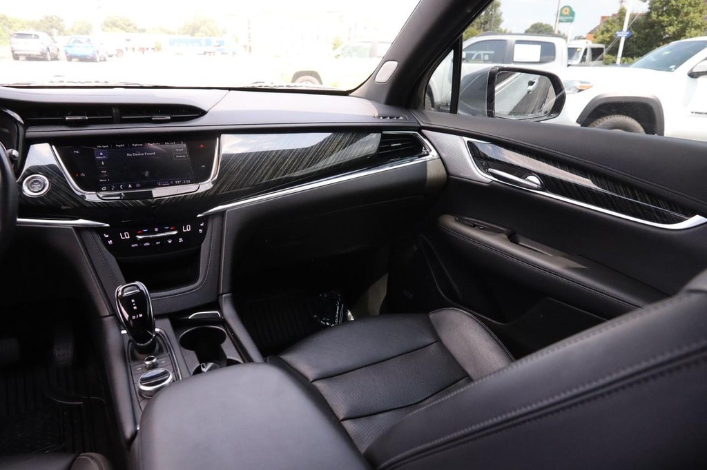 Cadillac XT6 Vehicle Full-screen Gallery Image 29