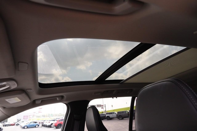 Volvo XC90 Vehicle Image 09