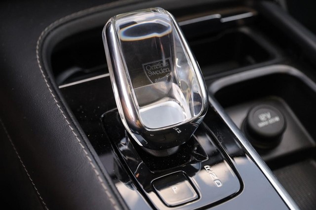 Volvo XC90 Vehicle Image 23