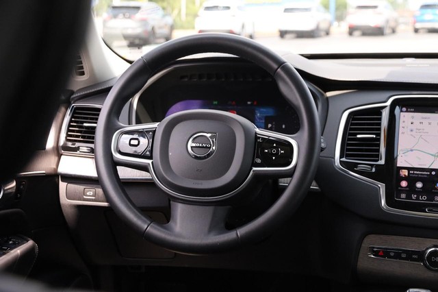 Volvo XC90 Vehicle Image 29