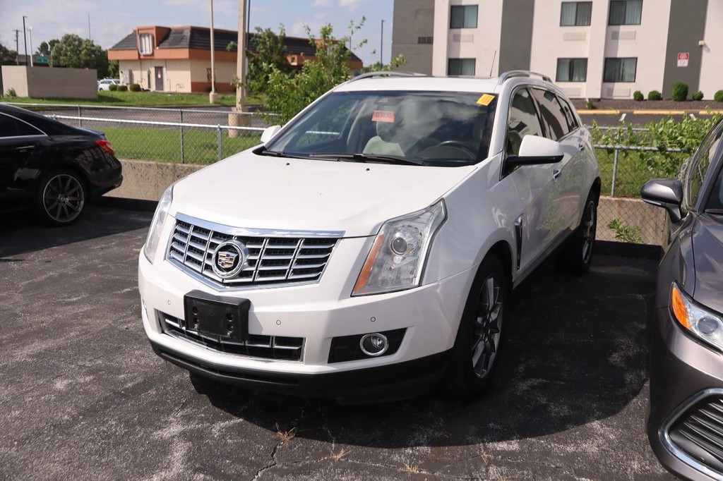 Cadillac SRX Vehicle Full-screen Gallery Image 04